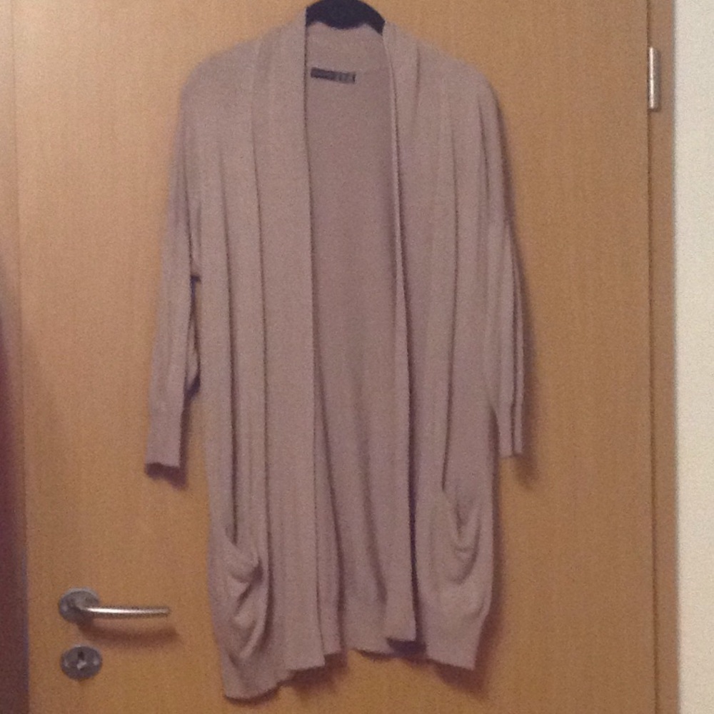 Slouchy Beige Long Cardigan w/ Pockets